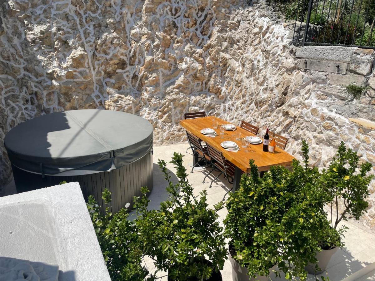 Krka Waterfalls Skradin Esterno foto